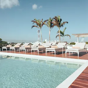 https://antera-hotel-residences.allrivieramayahotels.com